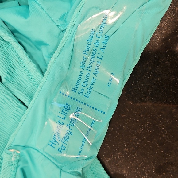 💕TRINA TURK💕 Cabana Plunge One Piece Swimsuit ~ Lagoon Blue 8 NWT - Picture 8 of 13